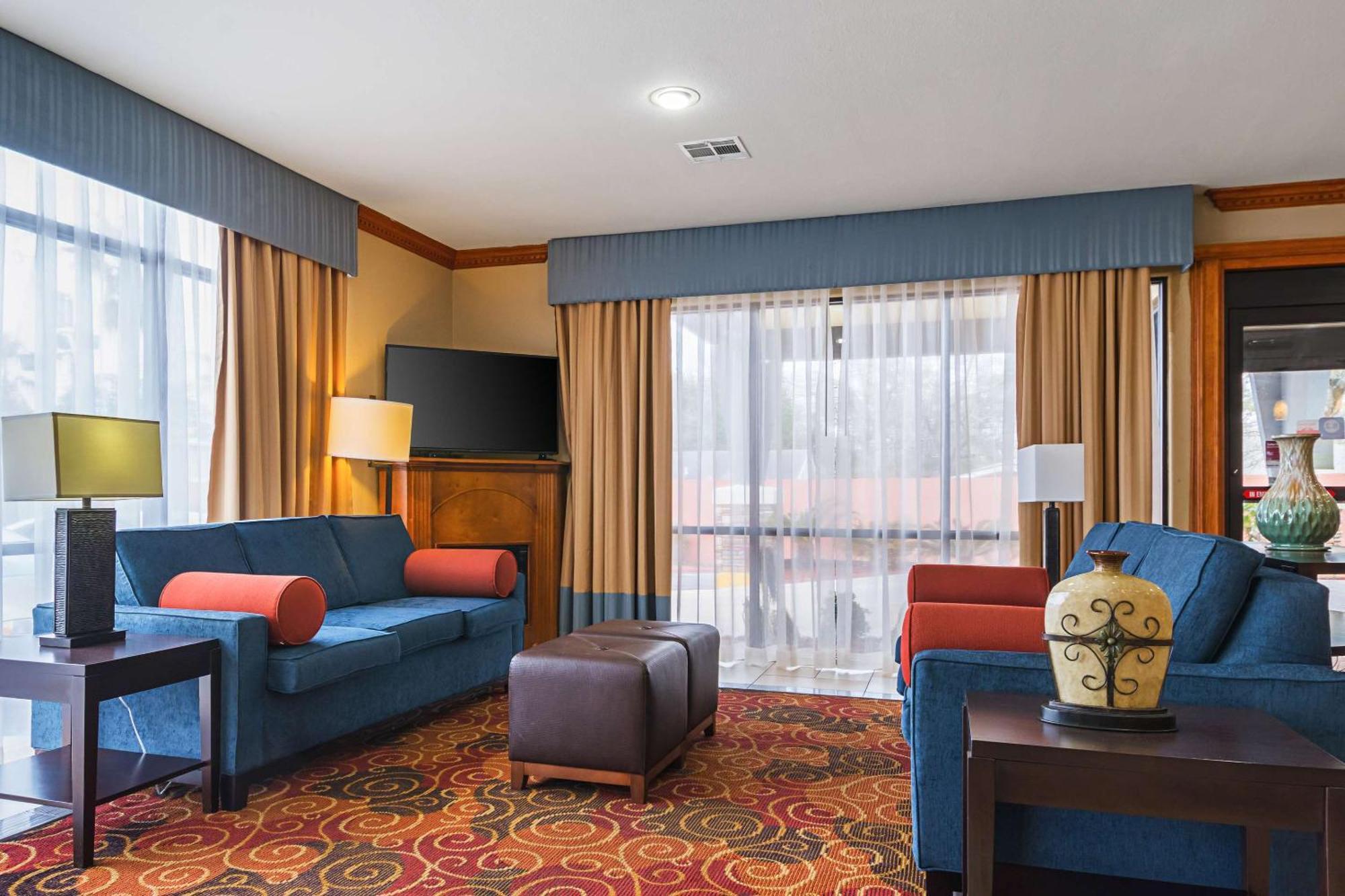 Comfort Suites Lake Charles Eksteriør bilde